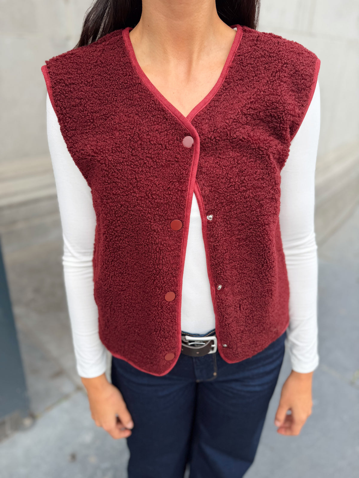 Pull bordeaux sans manche moutmout
