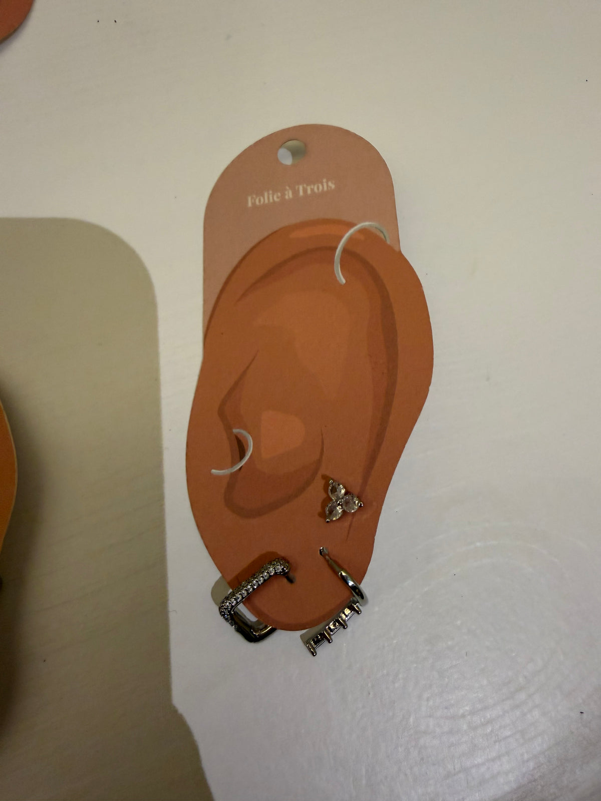 Compo oreille argent (3) : anneau rect - anneau breloque - fleur