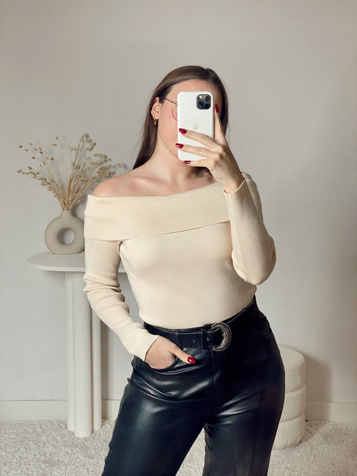 Pull IRRESISTIBLE