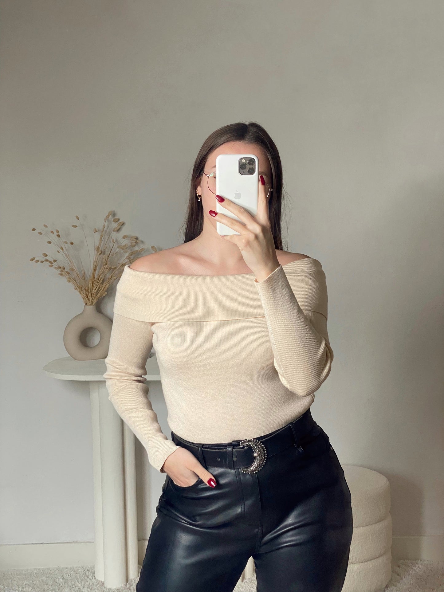 Pull IRRESISTIBLE